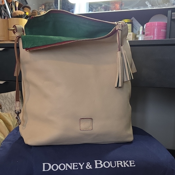 Dooney & Bourke Handbags - Dooney & Bourke Cream Leather Tote